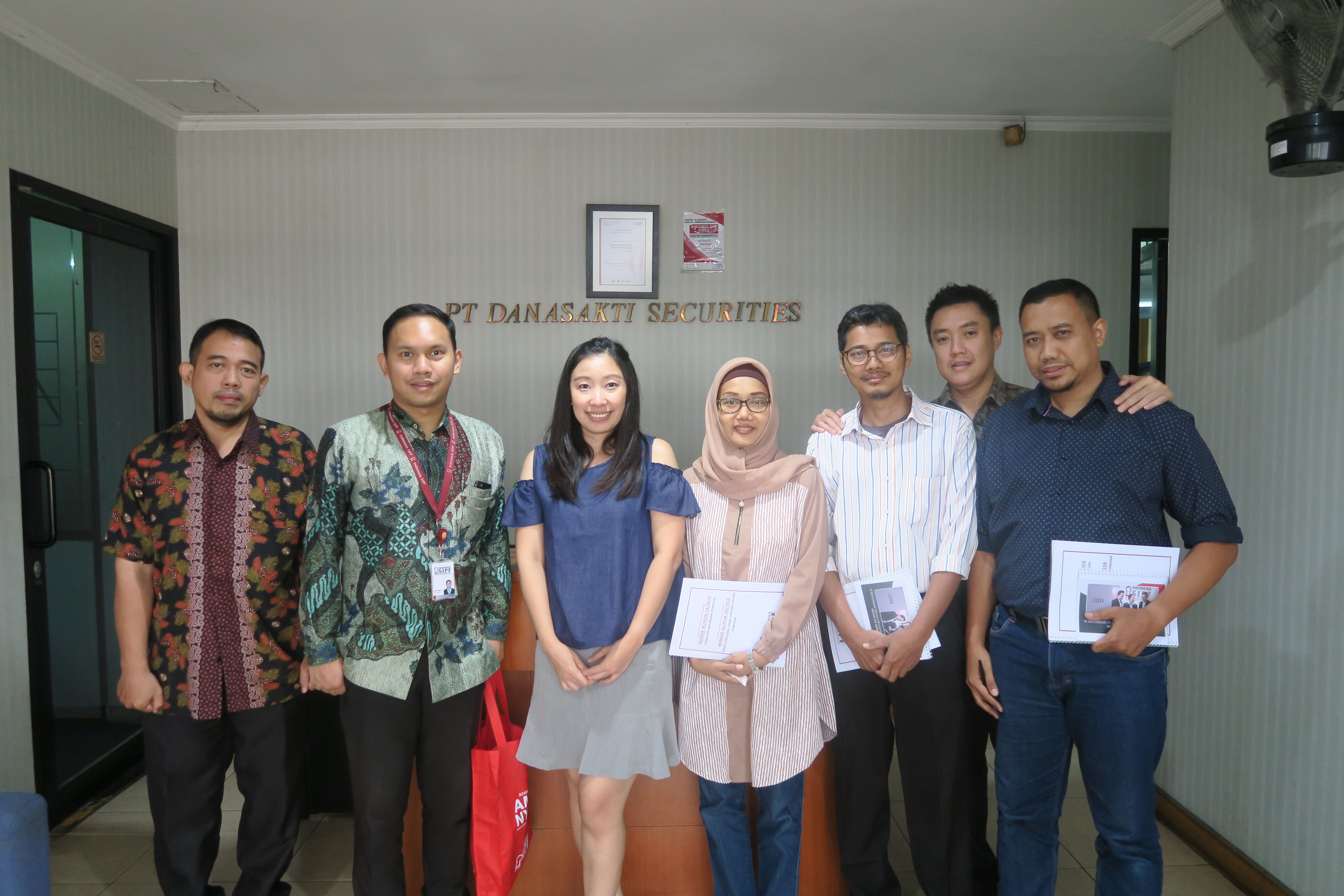 Kunjungan ke PT Danasakti Sekuritas Indonesia dalam Rangka Sosialisasi Dana Perlindungan Pemodal
