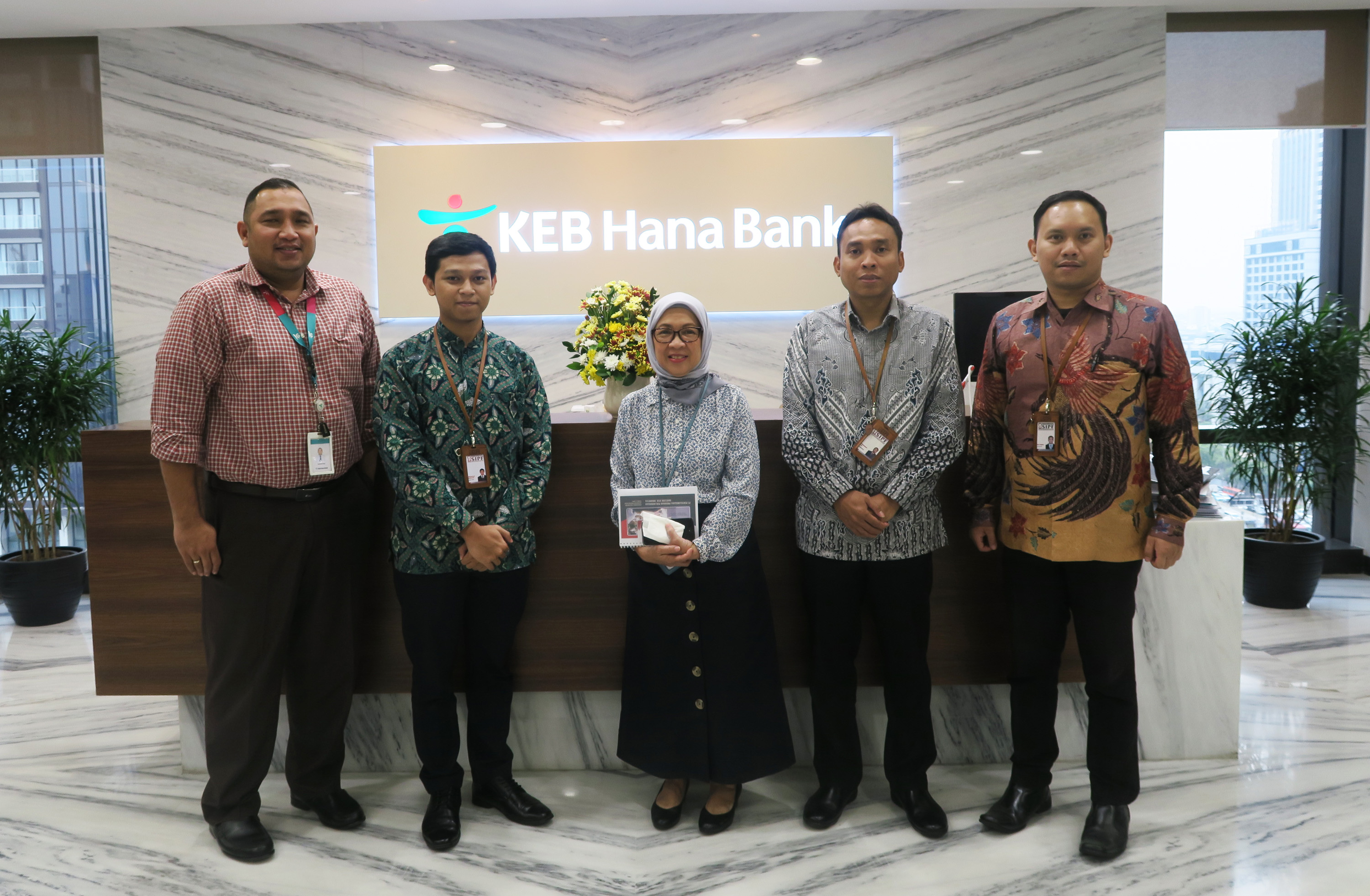 Kunjungan Ke PT Bank KEB Hana Indonesia Dalam Rangka Sosialisasi Dana Perlindungan Pemodal